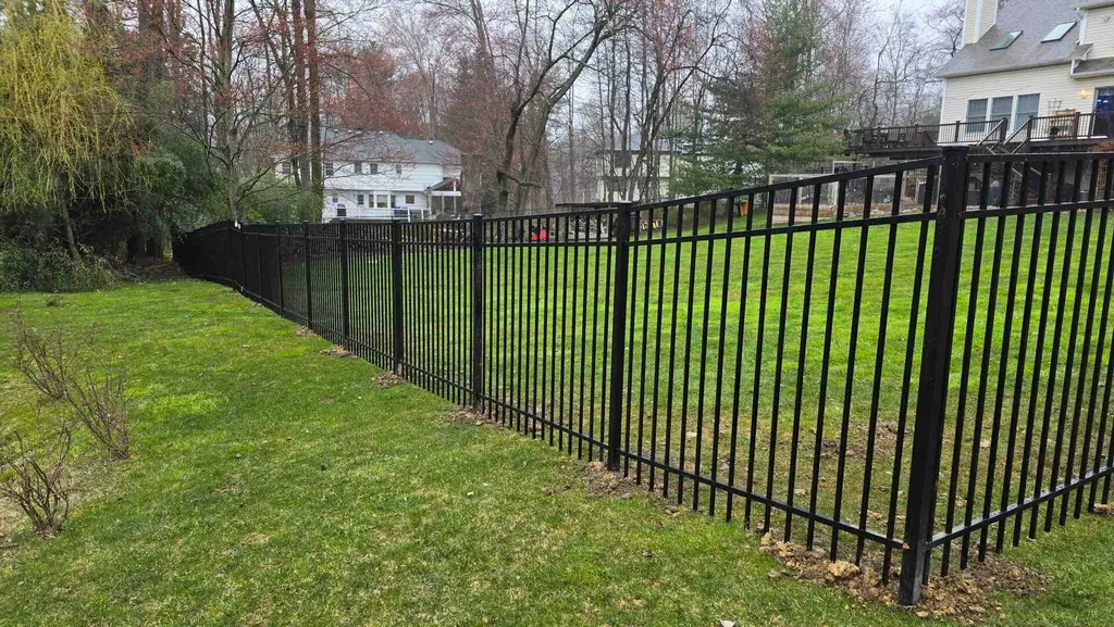 Aluminum fence installation