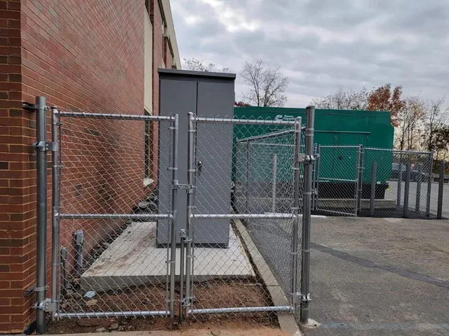 Commercial chain link fence