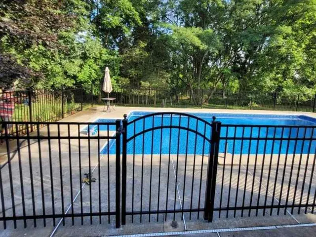 Aluminum fence install in northern New Jersey